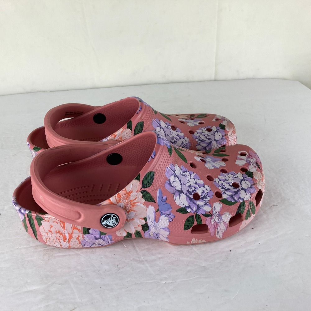 Crocs Clogs Women Sz 7 Pink Floral Peony Print Comfort Sandal Beach Cottagecore - Picture 4 of 6